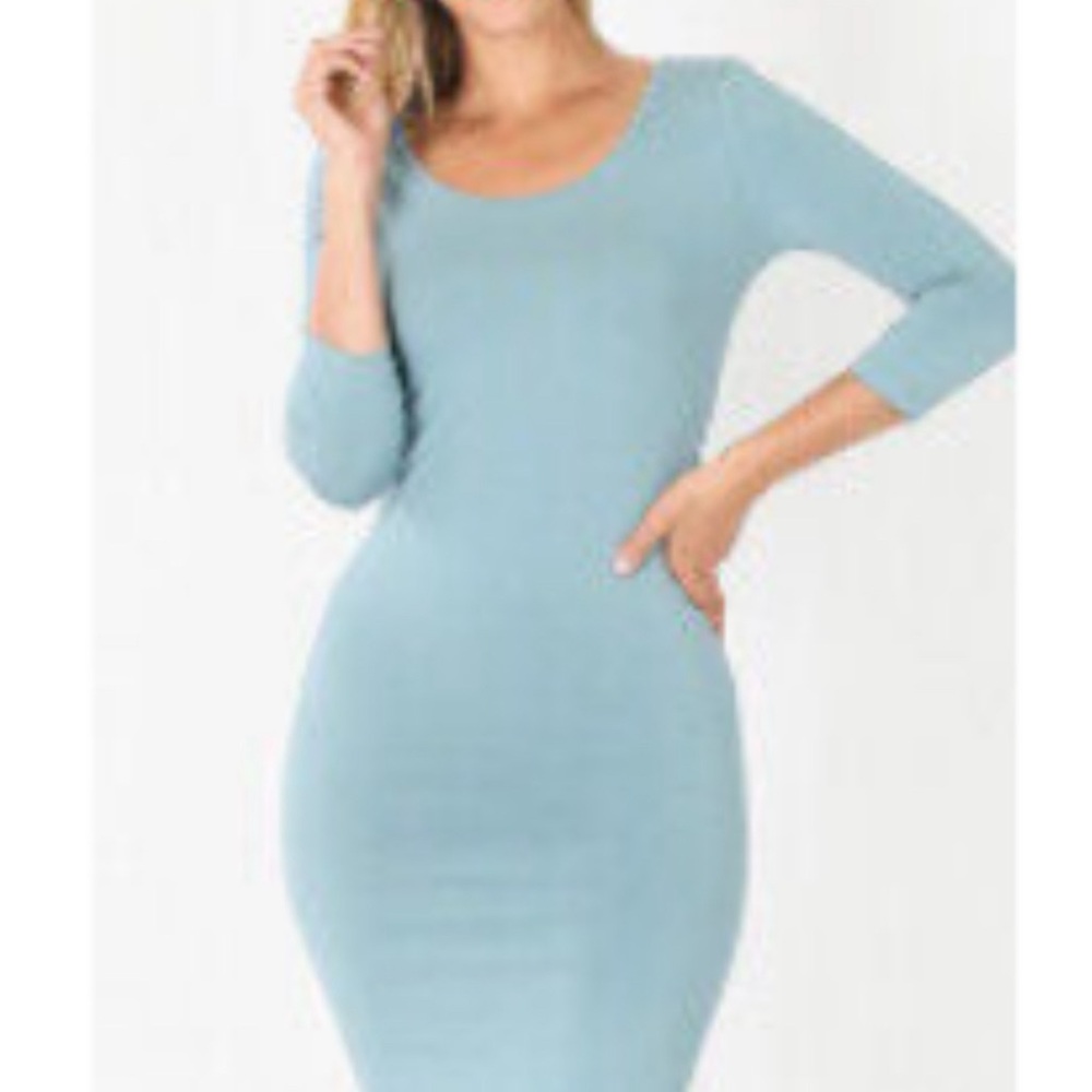 Zenana Outfitters Blue Bodycon Dress Scoop Neck 3/4 Sleeve